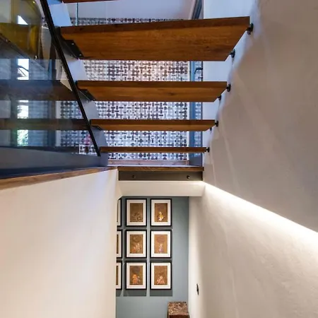 Dağ evi Premium Alpine - 4 Bedroom By Guestlee *